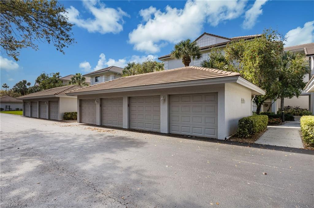 760 Waterford Dr 203 Property Photo 22