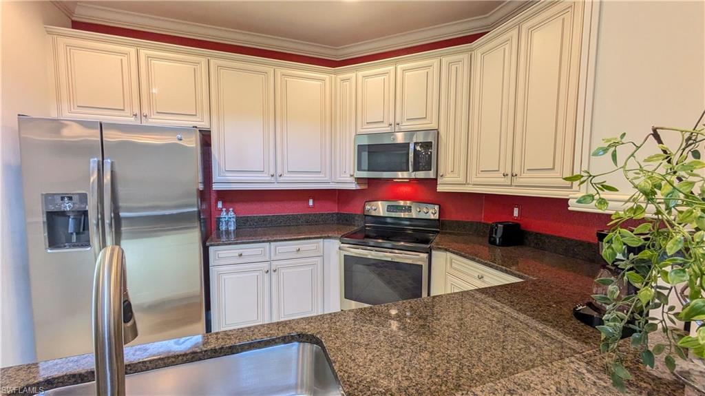 9055 Capistrano St N 4206 Property Photo 7