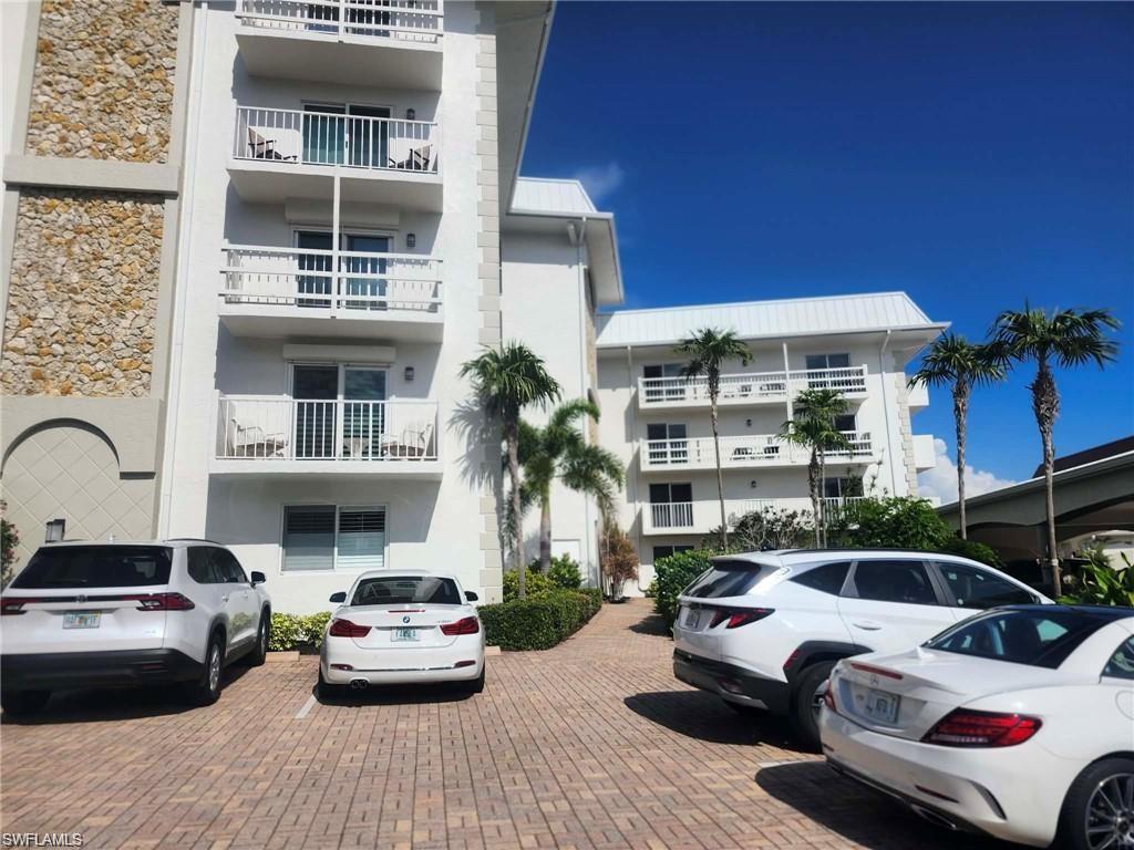 3000 Gulf Shore Blvd N 113 Property Photo 24