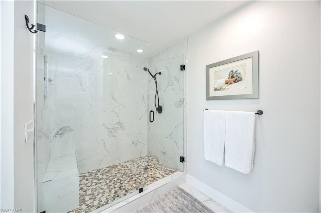 770 Eagle Creek Dr 102 Property Photo 17