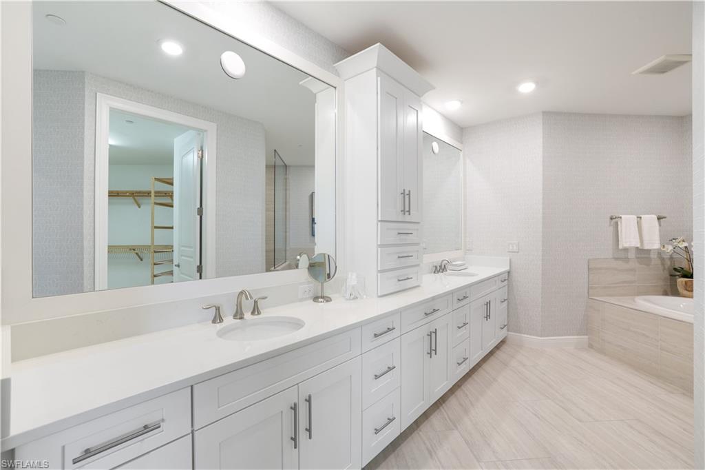 16371 Viansa Way 202 Property Photo 11