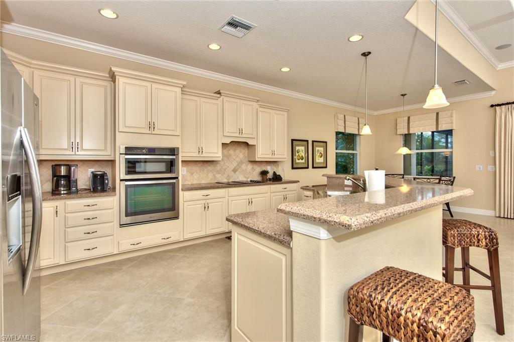 7755 Martino Cir Property Photo 10