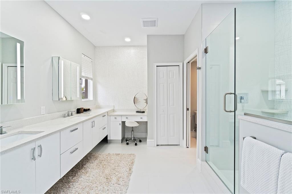 9281 Triana Ter 4 Property Photo 9