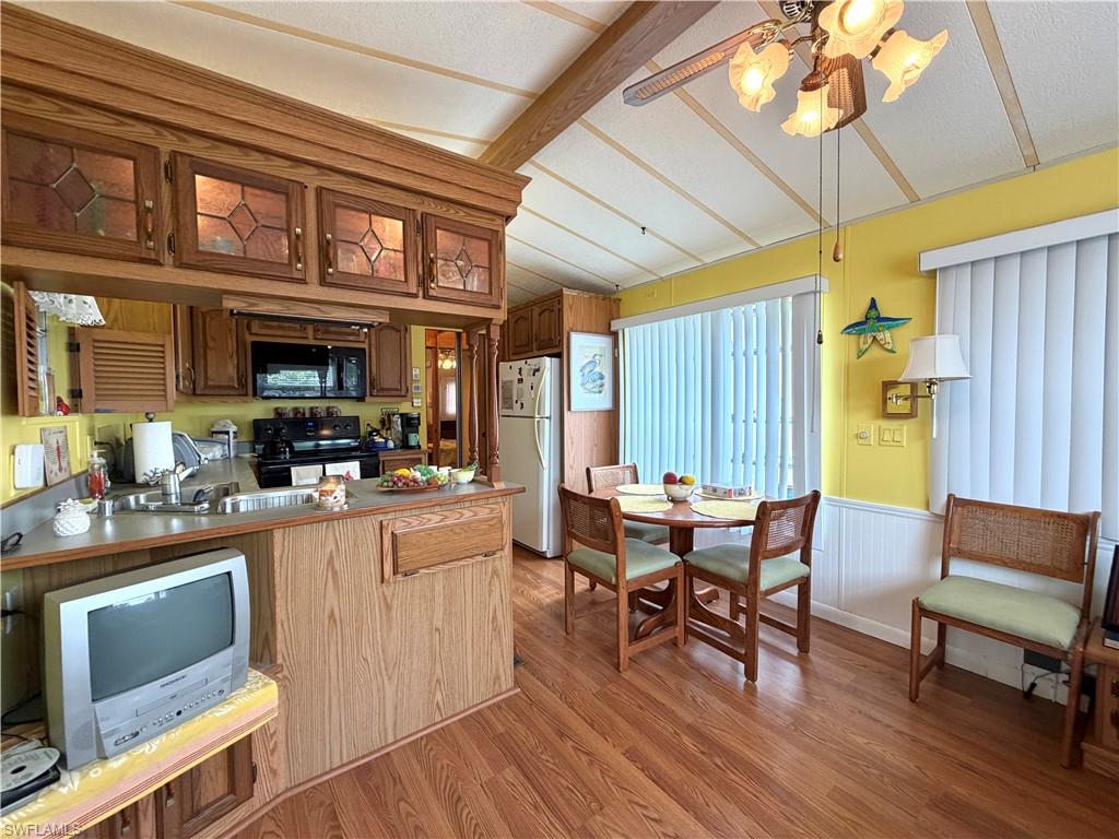 4701 Candlestick Ct W Property Photo 5