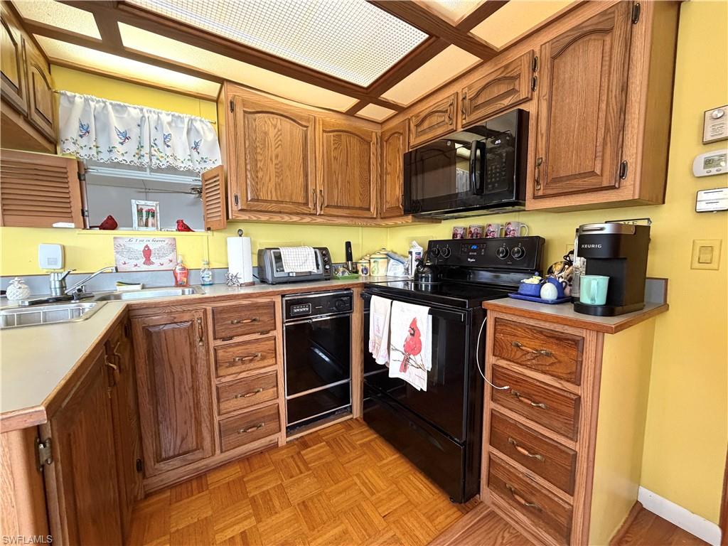 4701 Candlestick Ct W Property Photo 8