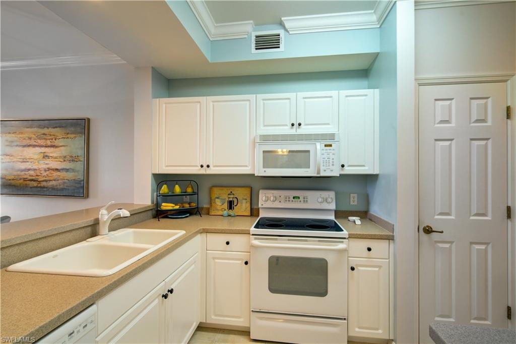 3980 Loblolly Bay Dr 6-106 Property Photo 8