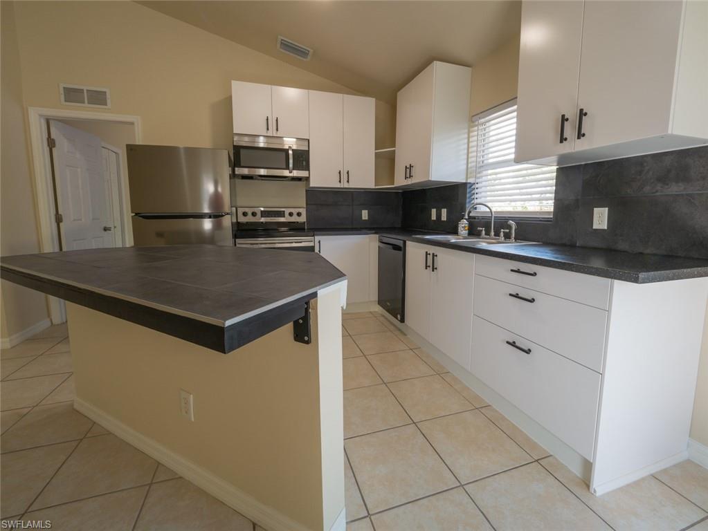 17383 + 17395 Cleveland Dr Property Photo 6