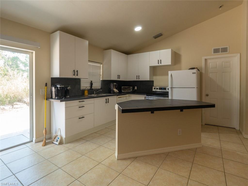 17383 + 17395 Cleveland Dr Property Photo 15