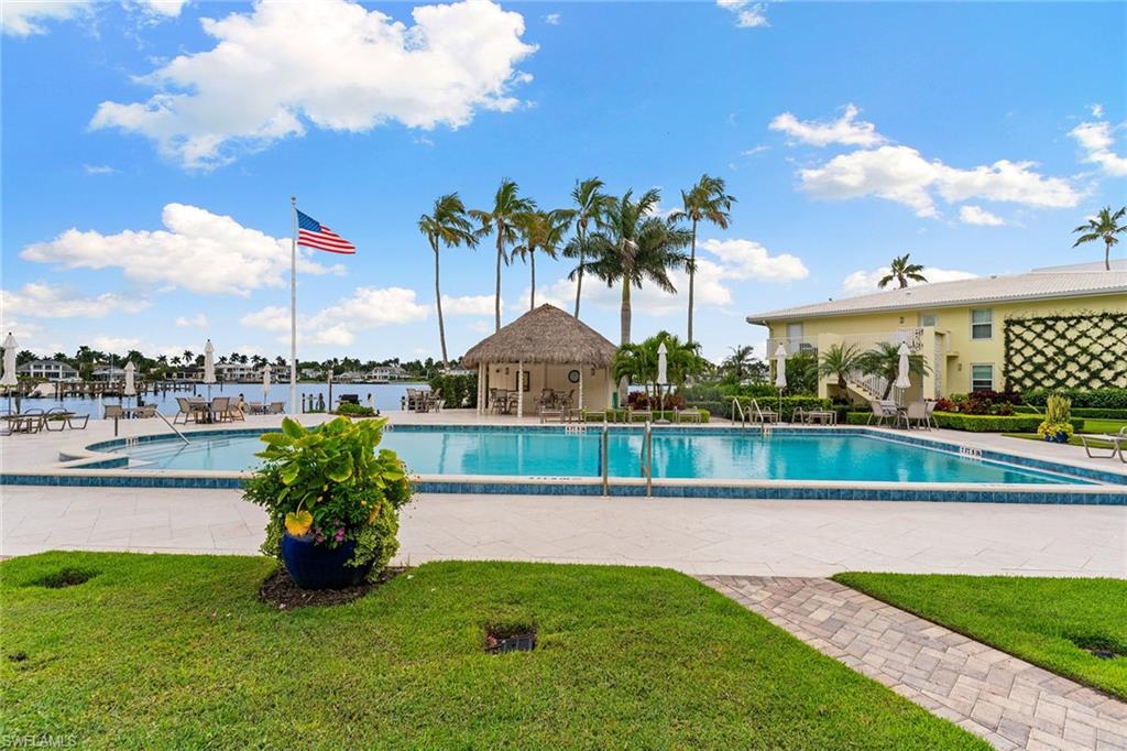 2850 Gulf Shore Blvd N 106 Property Photo 28