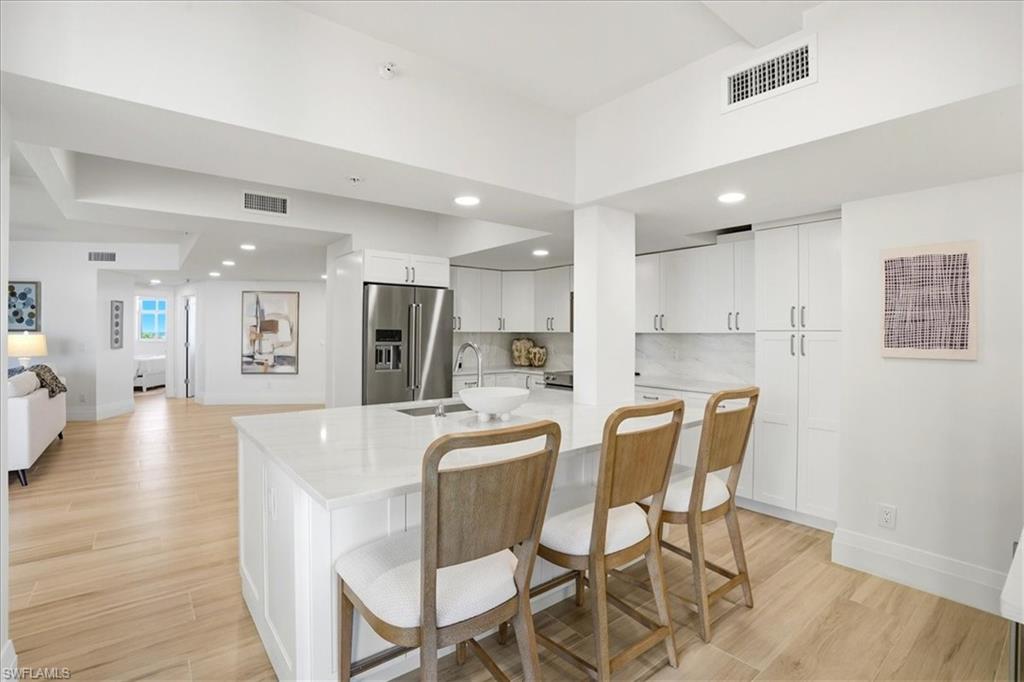 980 Cape Marco Dr 706 Property Photo 8