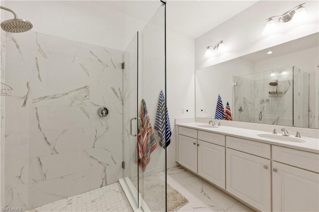 13017 Pembroke Dr Property Photo 20