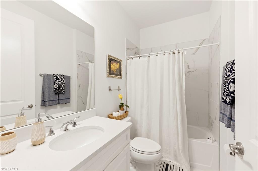 13017 Pembroke Dr Property Photo 23
