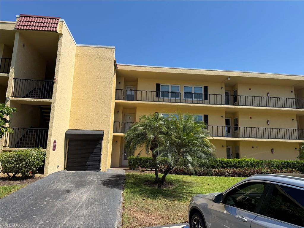1085 Forest Lakes Dr 8106 Property Photo 2