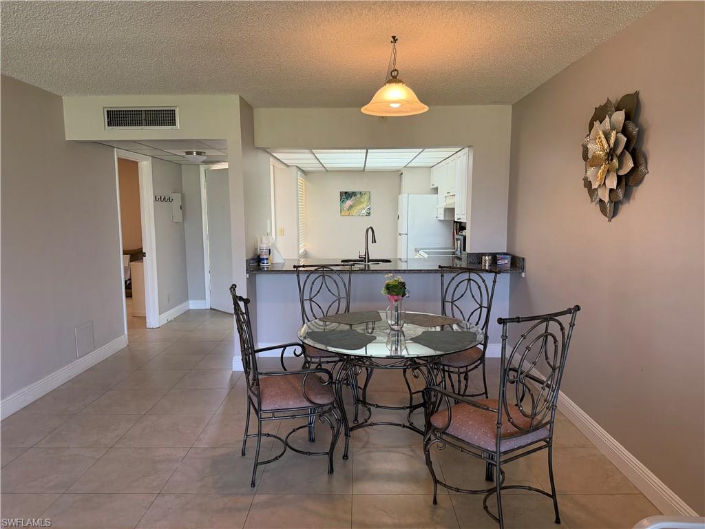 1085 Forest Lakes Dr 8106 Property Photo 4