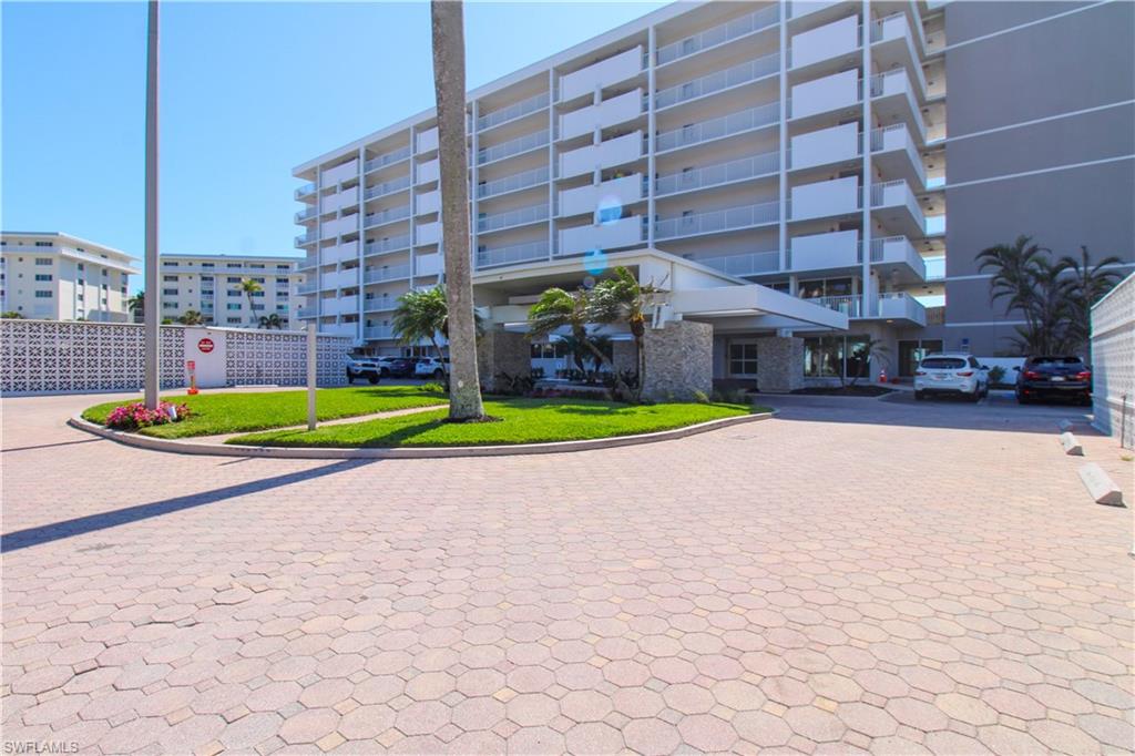 3443 Gulf Shore Blvd N 213 Property Photo 4