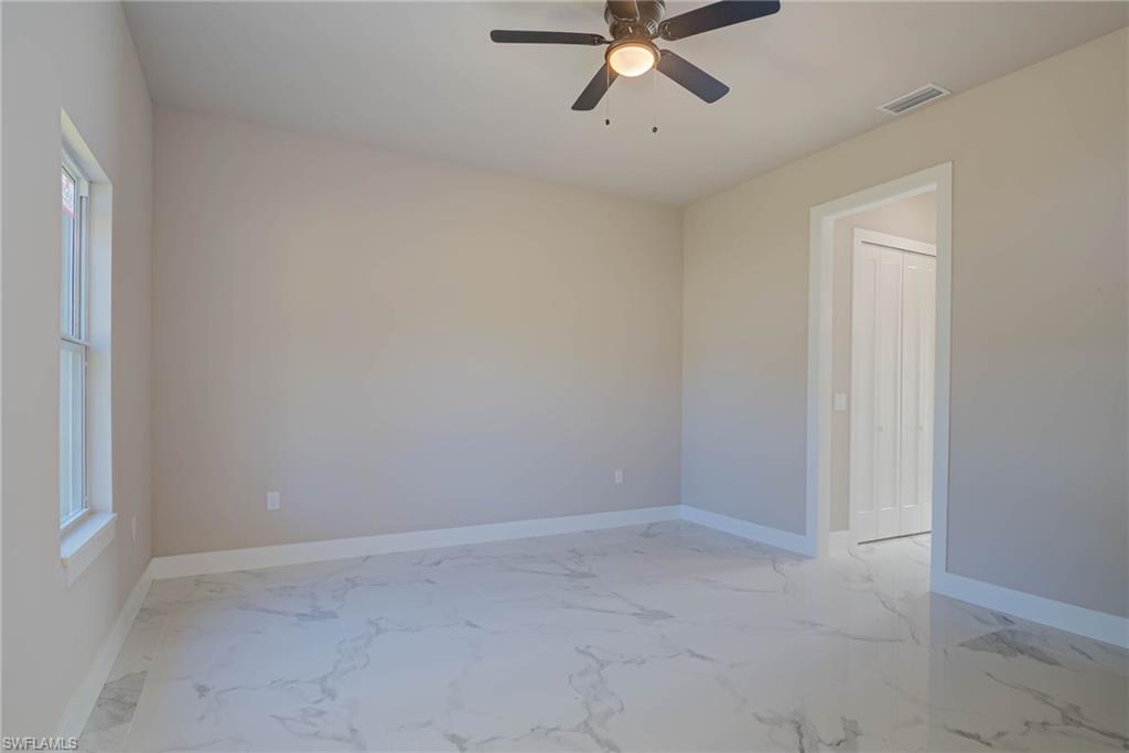 2023 Robert Ave Property Photo 10