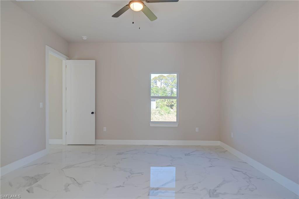 2023 Robert Ave Property Photo 11