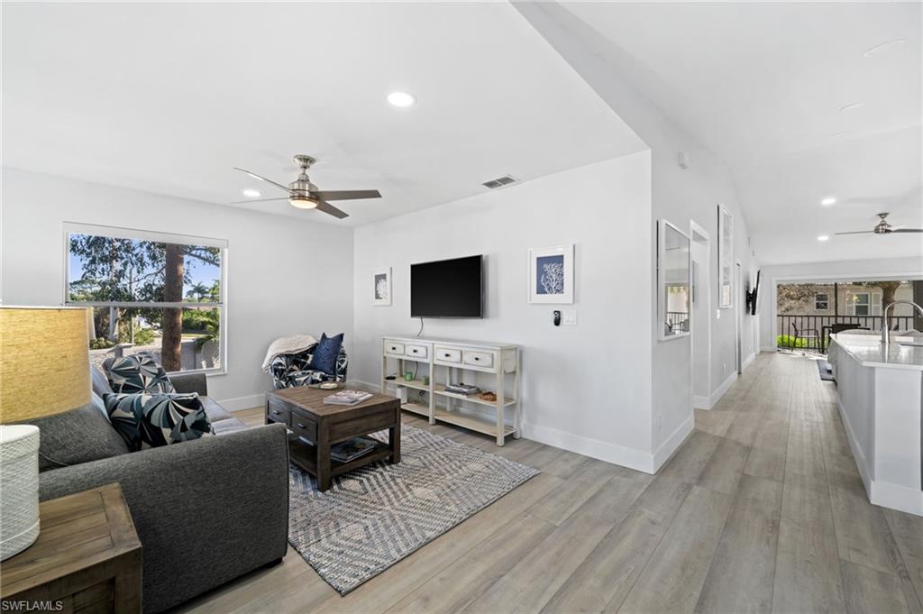 822 Gulf Pavilion Dr 201 Property Photo 5
