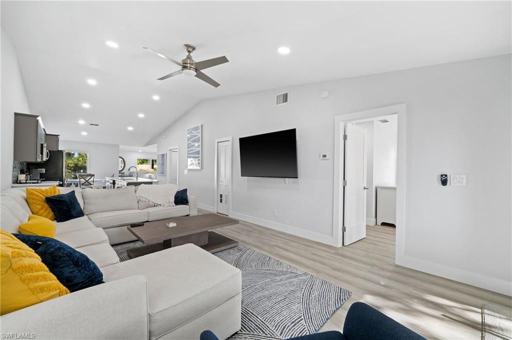822 Gulf Pavilion Dr 201 Property Photo 15
