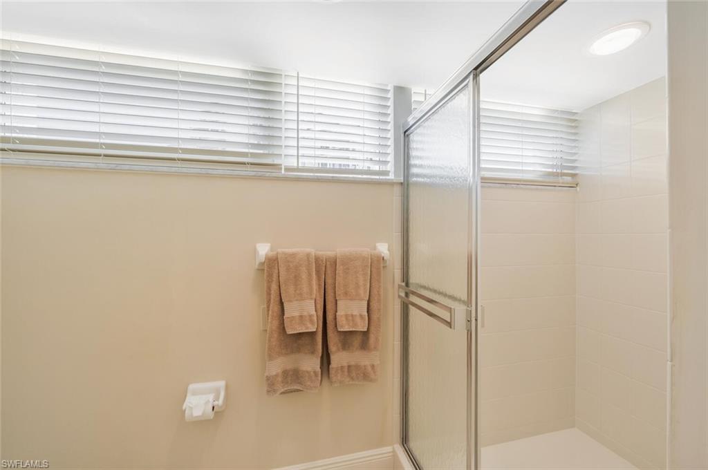 20 Seagate Dr 803 Property Photo 33