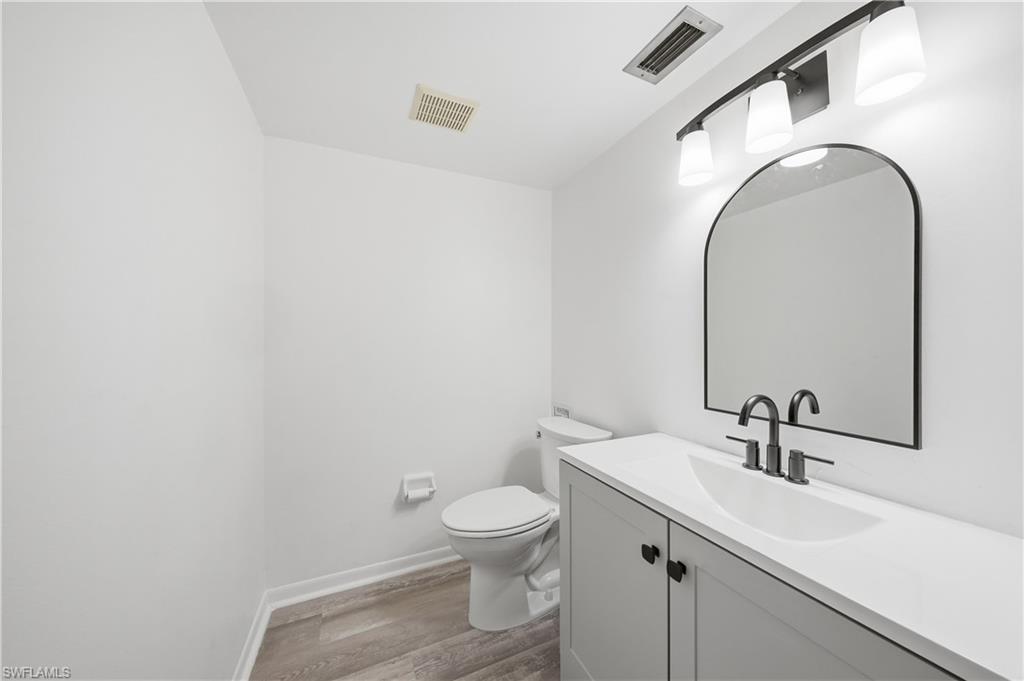 788 Park Shore Dr A11 Property Photo 22