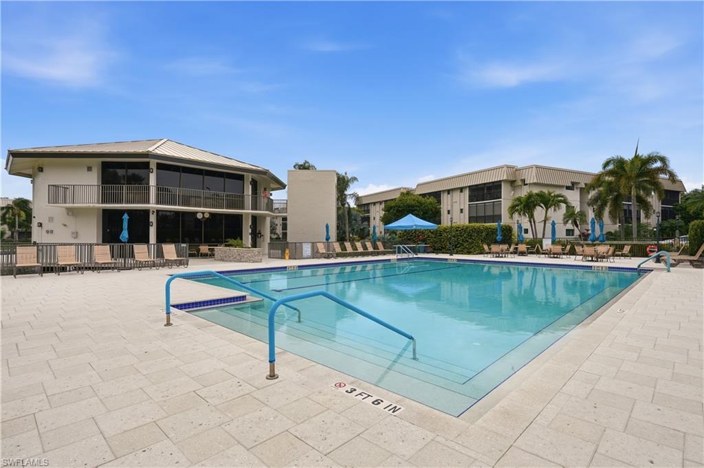 788 Park Shore Dr A11 Property Photo 32