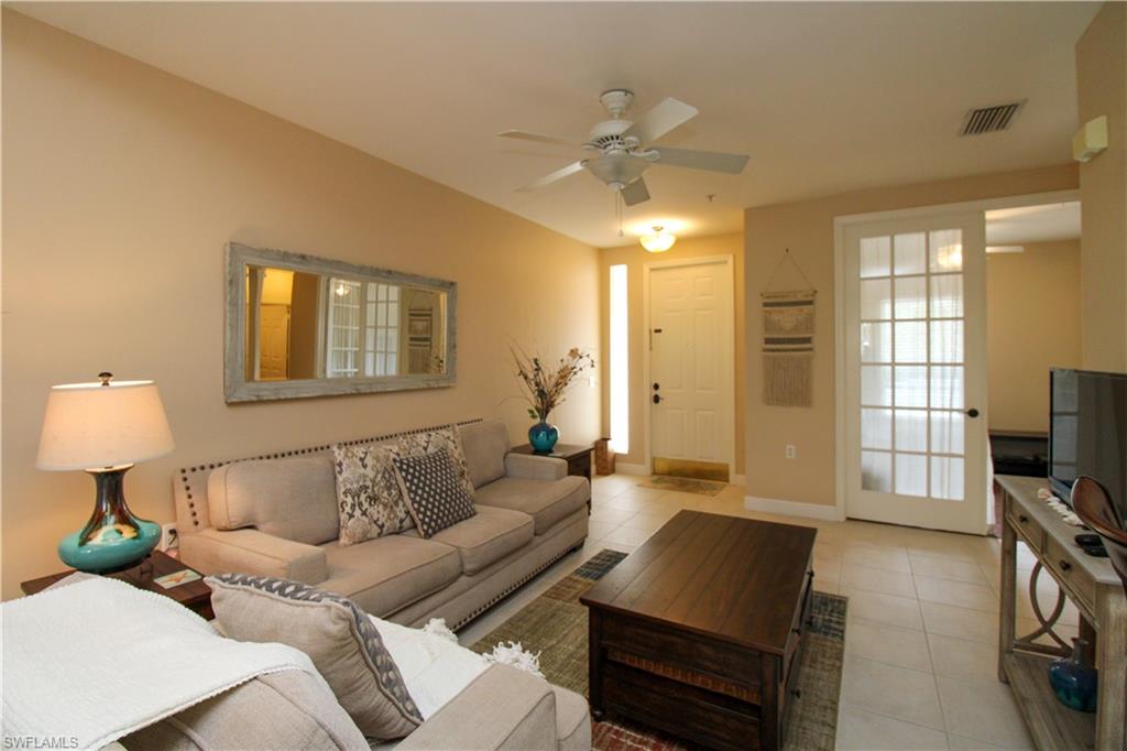 1360 Sweetwater Cv 202 Property Photo 13
