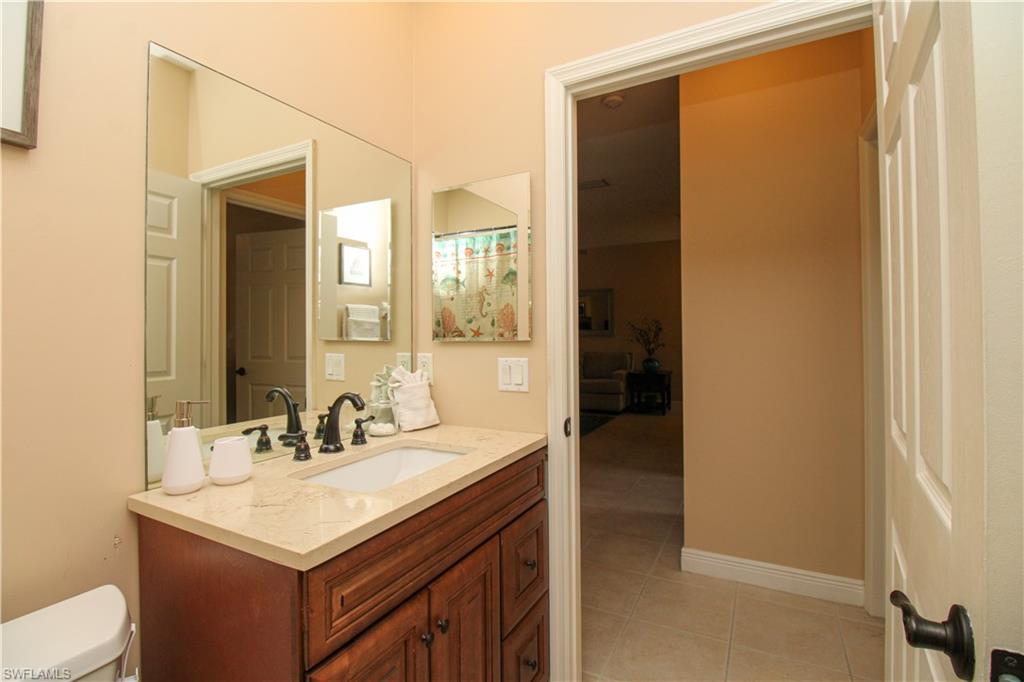 1360 Sweetwater Cv 202 Property Photo 31