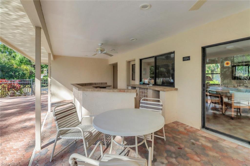 2293 Royal Ln Property Photo 43
