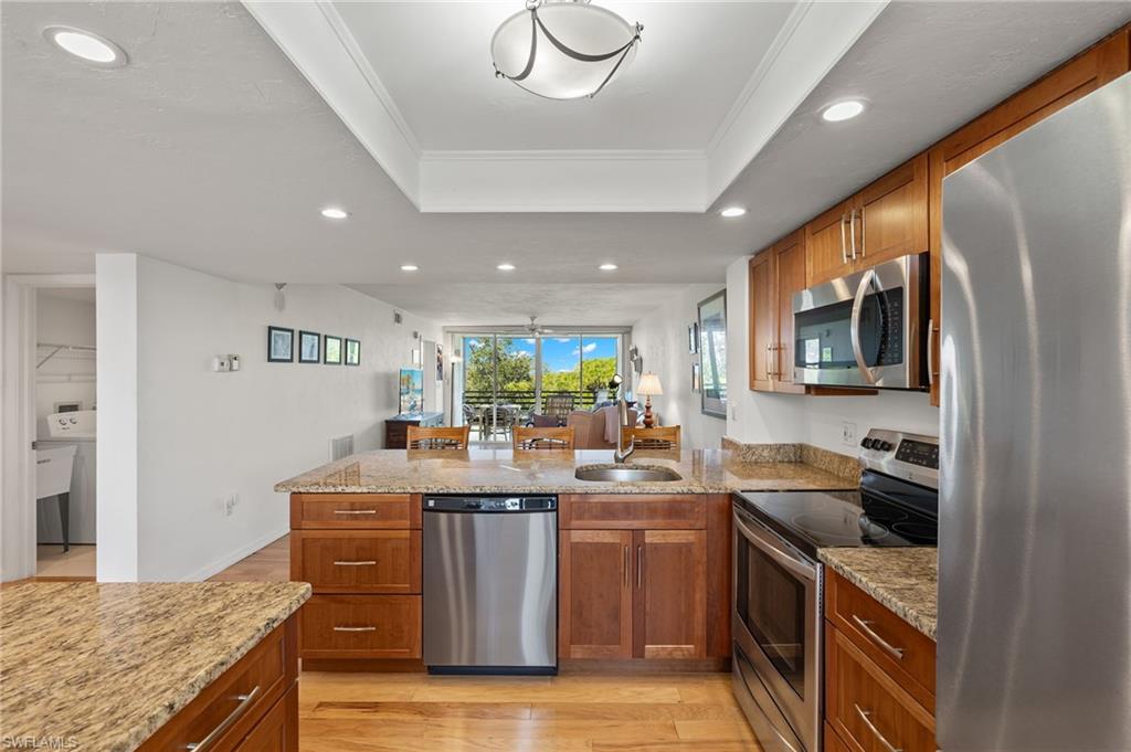 290 Naples Cove Dr 2602 Property Photo 5