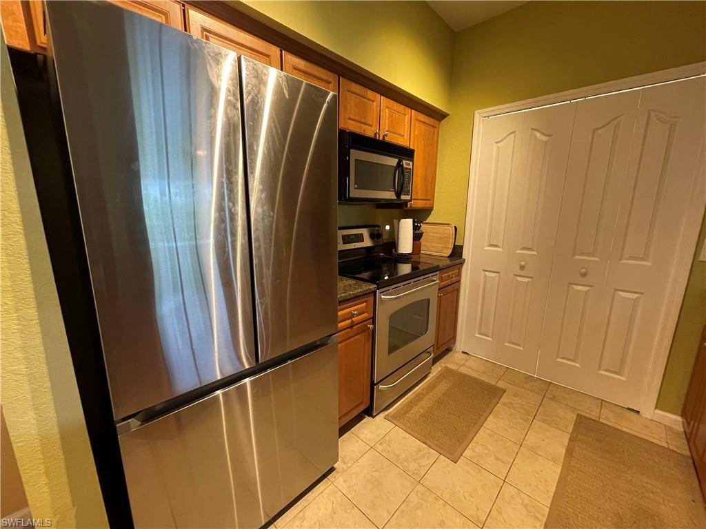 12920 Positano Cir 107 Property Photo 8