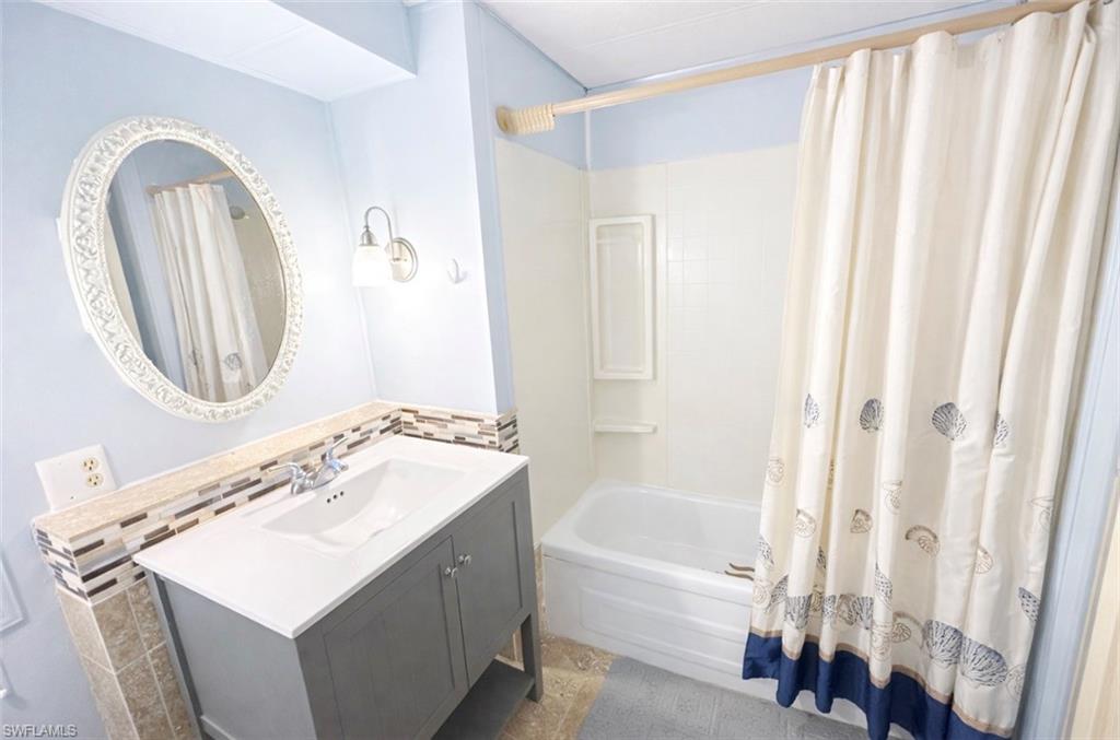 26110 Princess Ln Property Photo 9