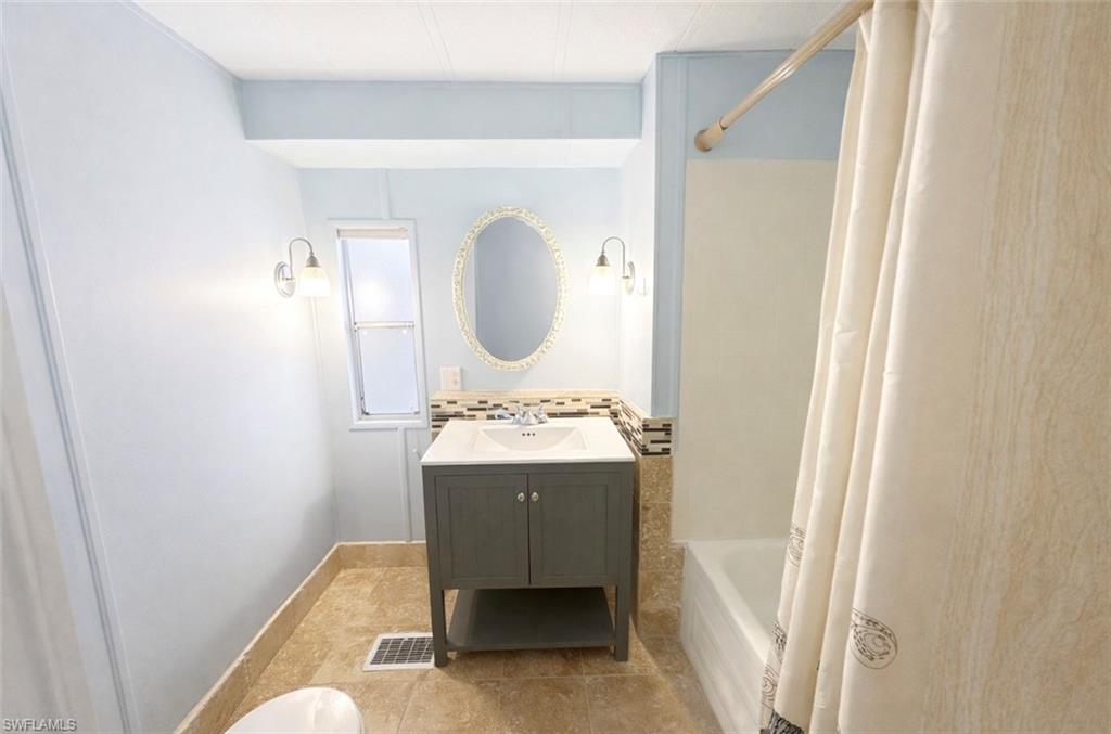 26110 Princess Ln Property Photo 11