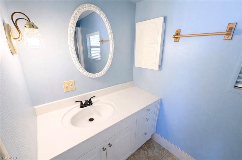 26110 Princess Ln Property Photo 16