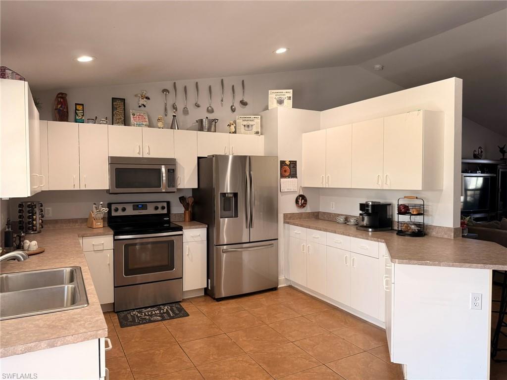 843 Nyasa Ave Property Photo 6