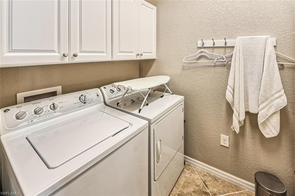 9107 Napoli Ct 201 Property Photo 25