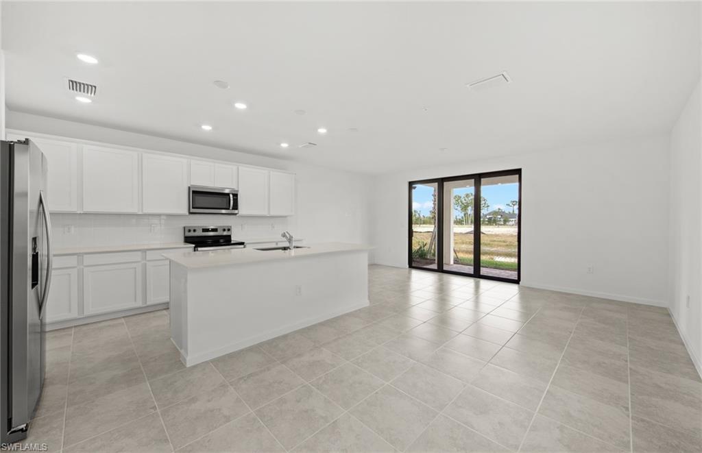 1562 Lake Jessup Cir Property Photo 8