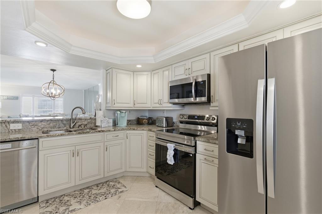 6660 Estero Blvd 502 Property Photo 12