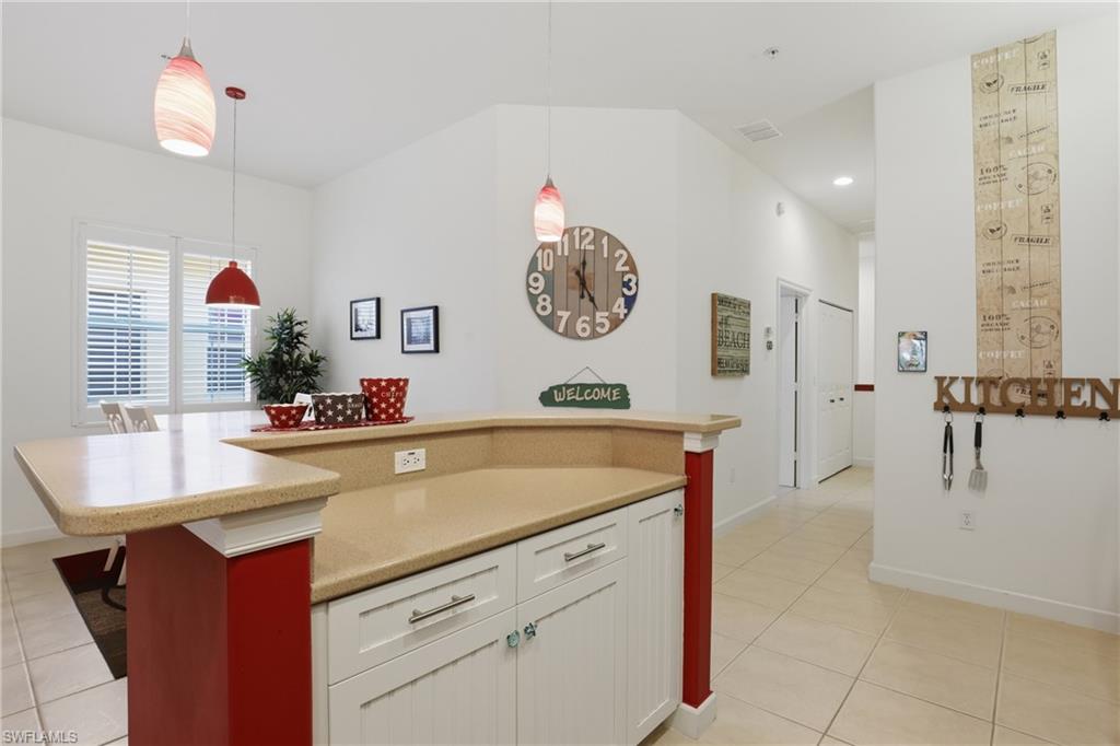 8601 Piazza Del Lago Cir 203 Property Photo 11