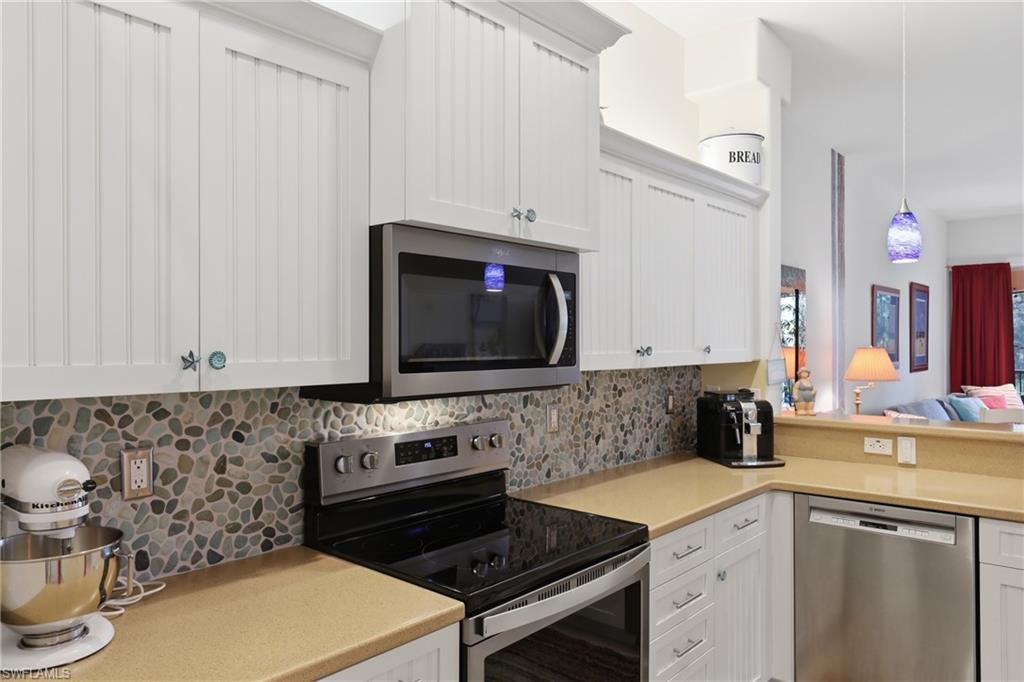 8601 Piazza Del Lago Cir 203 Property Photo 13