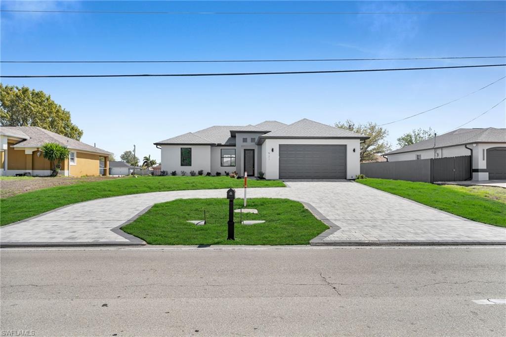 921 Chiquita Blvd N Property Photo 2