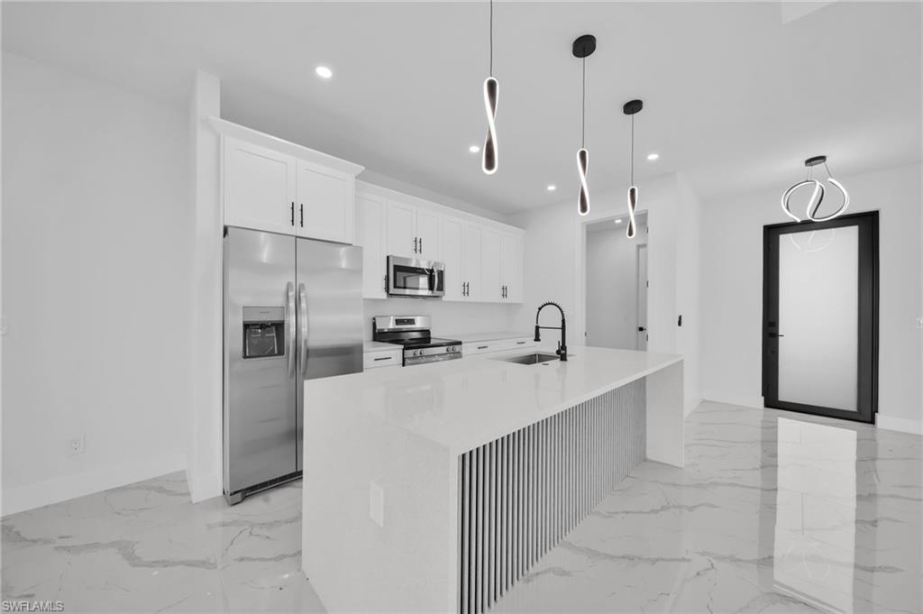 921 Chiquita Blvd N Property Photo 11