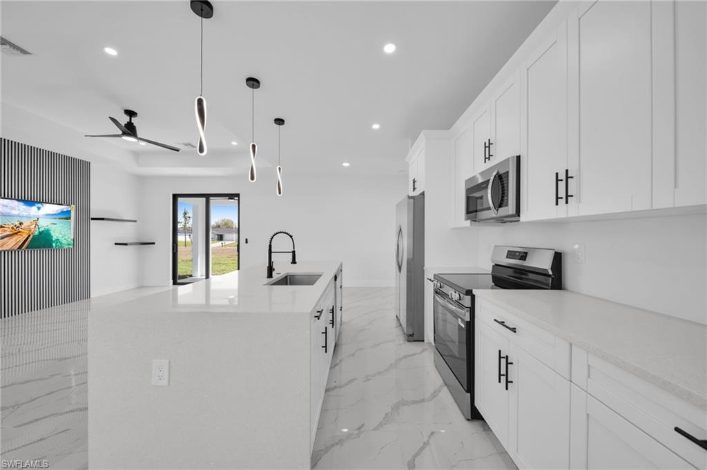 921 Chiquita Blvd N Property Photo 15