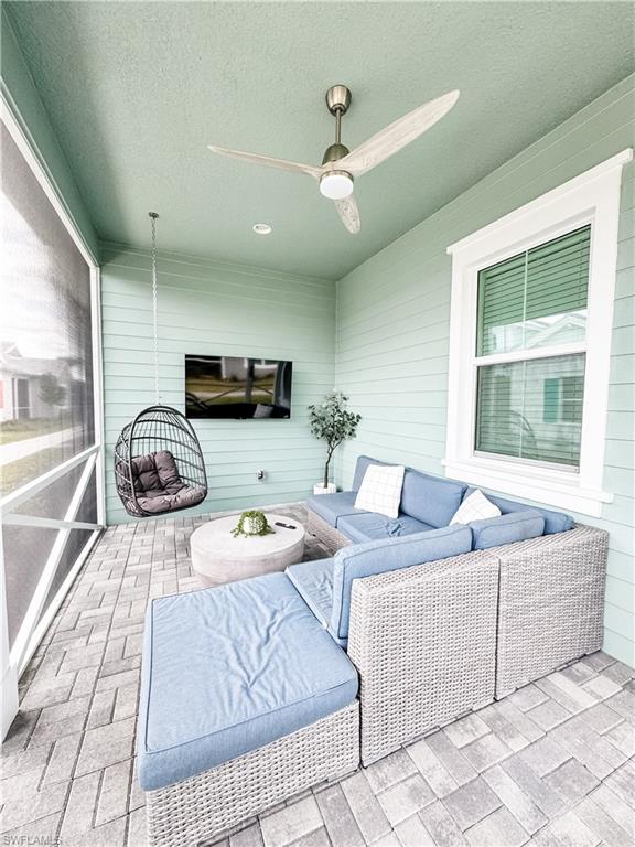 7289 Saona Ct Property Photo 6