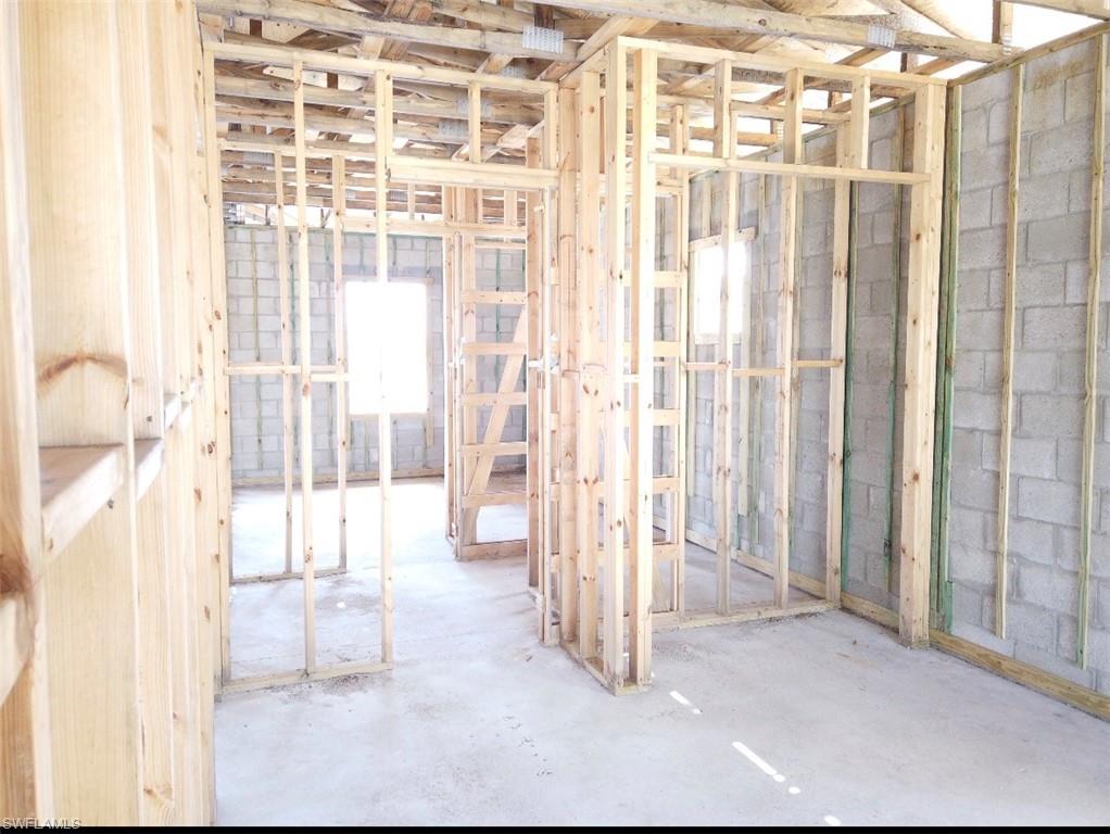 3538 21st St Property Photo 3