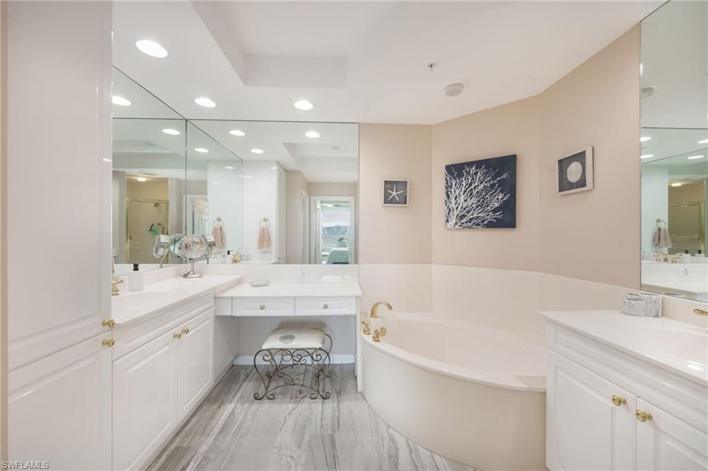 425 Cove Tower Dr 502 Property Photo 10