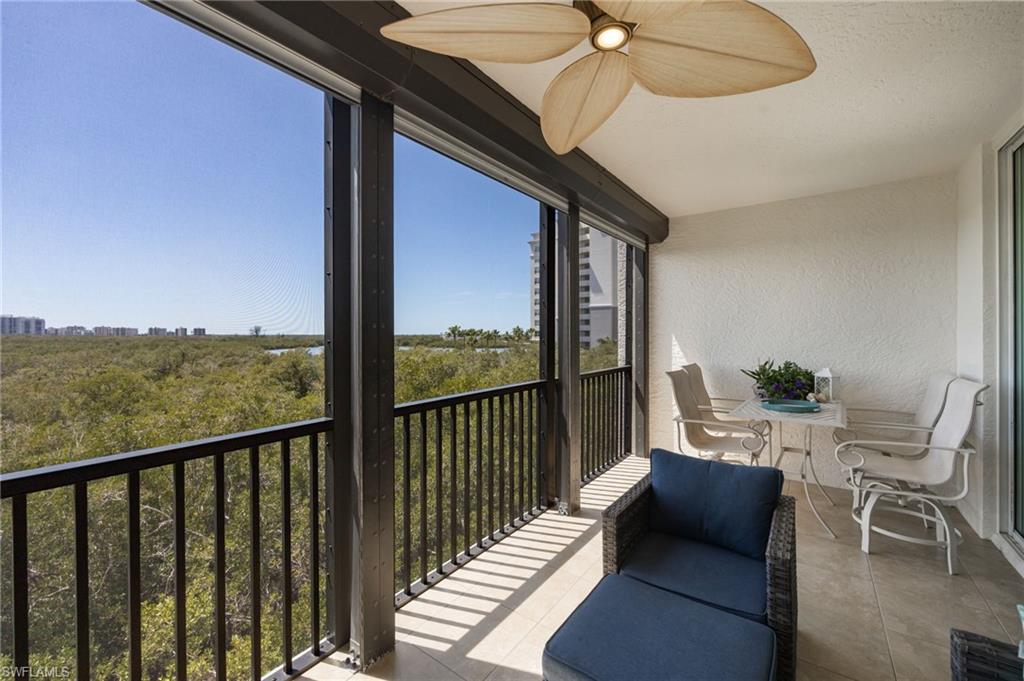 425 Cove Tower Dr 502 Property Photo 15