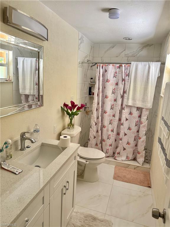 226 Kingston Dr Property Photo 13