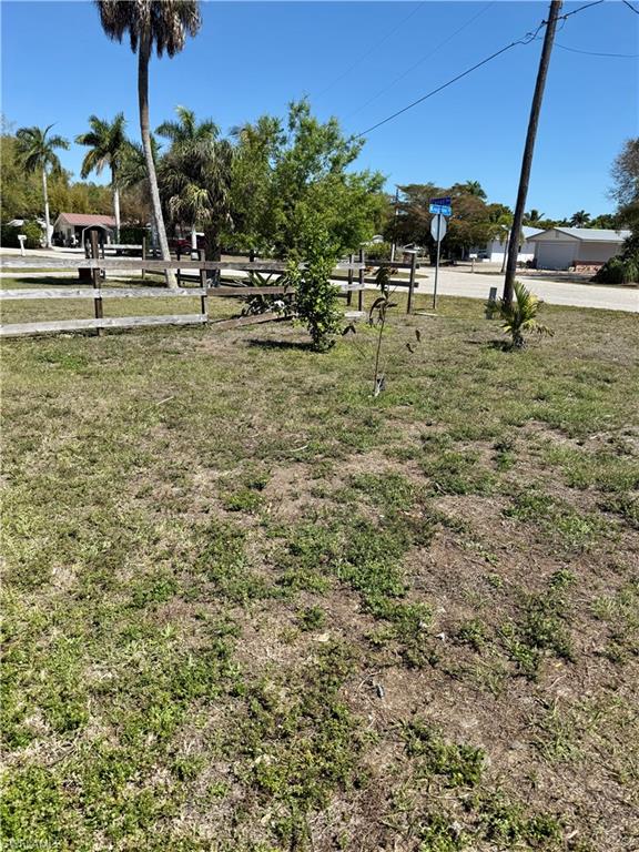 226 Kingston Dr Property Photo 22