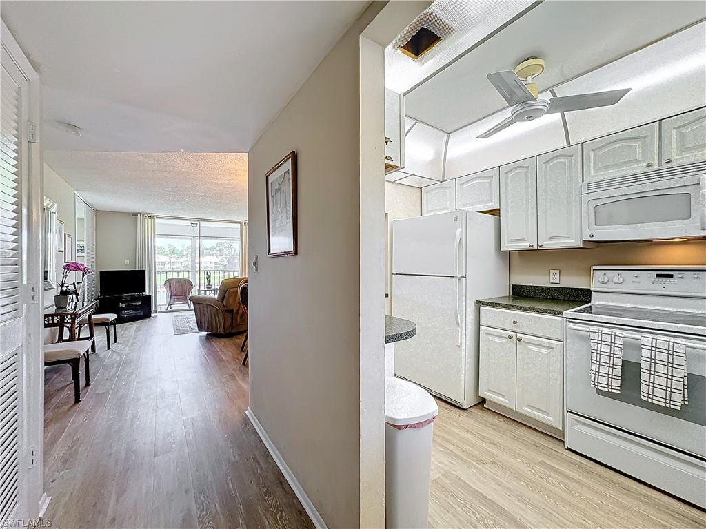 300 Forest Lakes Blvd 201 Property Photo 5